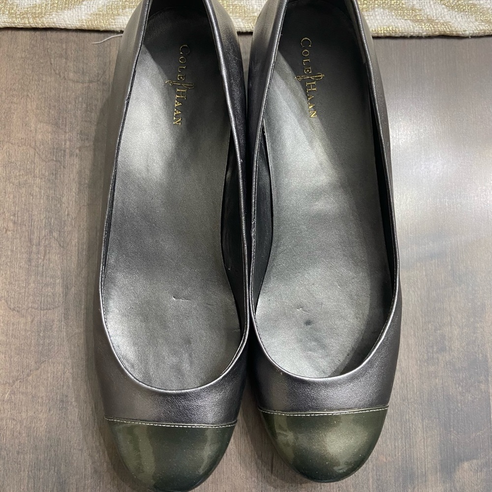 Cole Haan Nike Air size 9 Pewter with patent toe